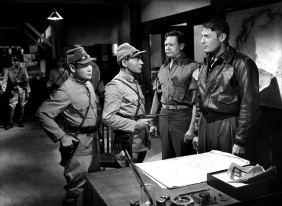 bombardier-1943-01-g