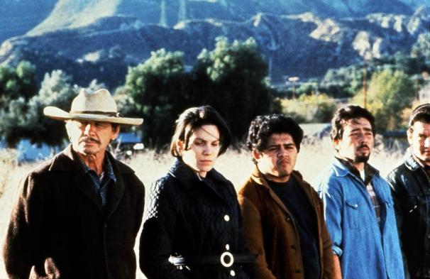 BORDERLINE, first two from left: Charles Bronson, Karmin Murcelo, 1980. Β©Associated Film Distribution