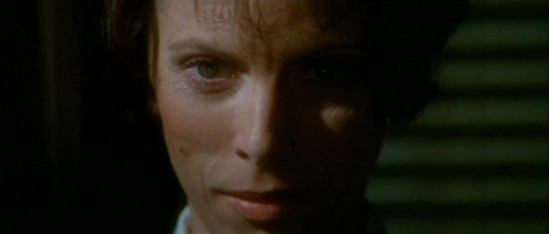 omen-billie-whitelaw1